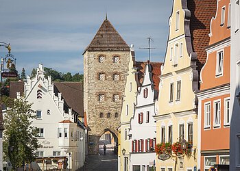 Blick auf das Amerbacher Tor in der Wallfahrtstraße.