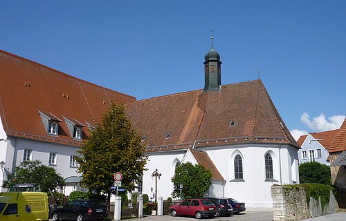 Kath. Spitalkirche Maria Geburt von außen