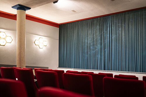 Das Wemdinger Lichtspiele - Kino beim Hotel Meerfräulein von innen.
