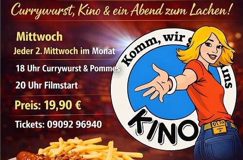Ein farbintensives Werbebild mit warmem, rot-orangem Hintergrund bewirbt eine kombinierte Veranstaltung aus Essen und Kino. Im oberen Bereich steht groß „Essen + Kino“, ergänzt durch den Slogan „Currywurst, Kino & ein Abend zum Lachen!“.....Links sind die wichtigsten Informationen klar strukturiert: Die Veranstaltung findet jeden zweiten Mittwoch im Monat statt. Um 18 Uhr gibt es Currywurst mit Pommes, um 20 Uhr beginnt der Film. Der Preis beträgt 19,90 Euro. Eine Telefonnummer für Reservierungen ist angegeben.....Im unteren Bereich ist ein Teller mit Currywurst und Pommes abgebildet. Rechts steht eine stilisierte, lächelnde Frau, die mit ausgestreckter Hand eine einladende Geste macht. Neben ihr ist ein rundes Logo mit dem Wort „Kino“ zu sehen. Unten rechts wird der Veranstaltungsort „Kino Lichtspiele Wemding“ genannt.....Das Bild vermittelt eine lockere, gesellige Atmosphäre und spricht Menschen an, die einen unterhaltsamen Abend mit Essen und Kino verbringen möchten.